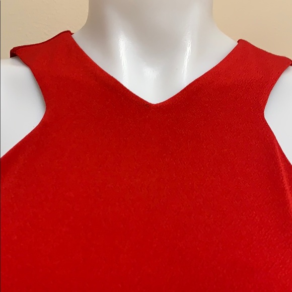 Top - Picture 2 of 4